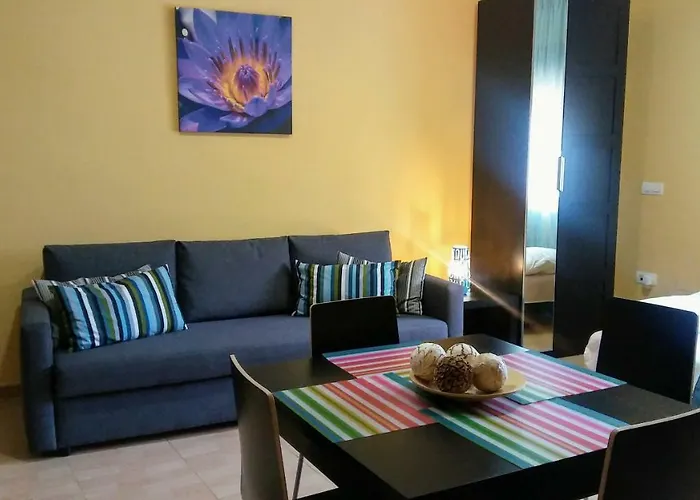 Domingo Lozano شقة